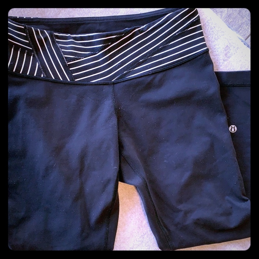 Lululemon Reversible Cropped Yoga Pants